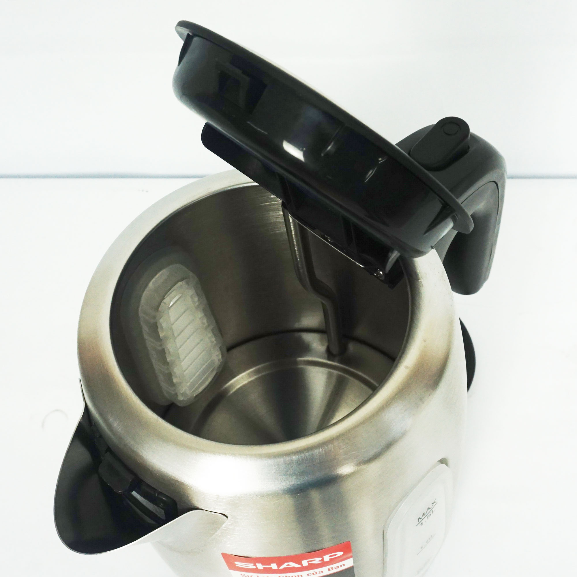 Ấm siêu tốc Sharp 1.5 lít EKJ-15EVS-ST