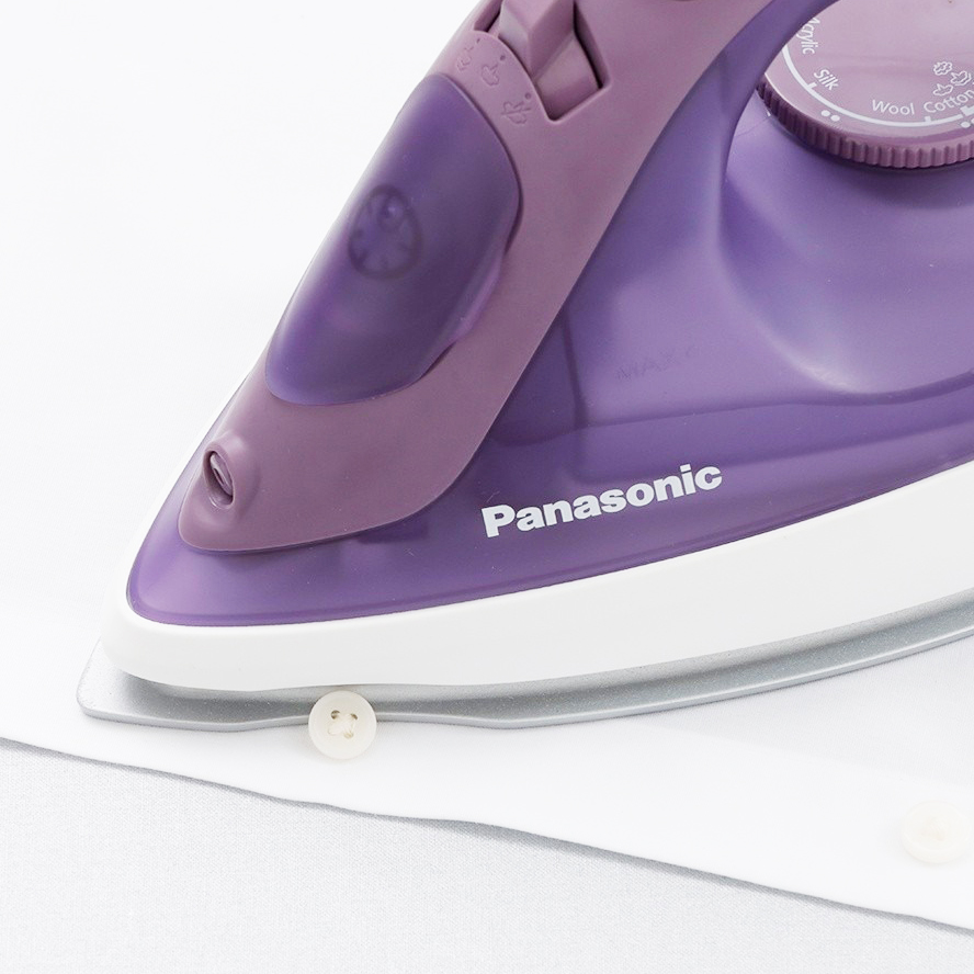 Bàn là hơi nước Panasonic NI-S630VRA công suất 2400W