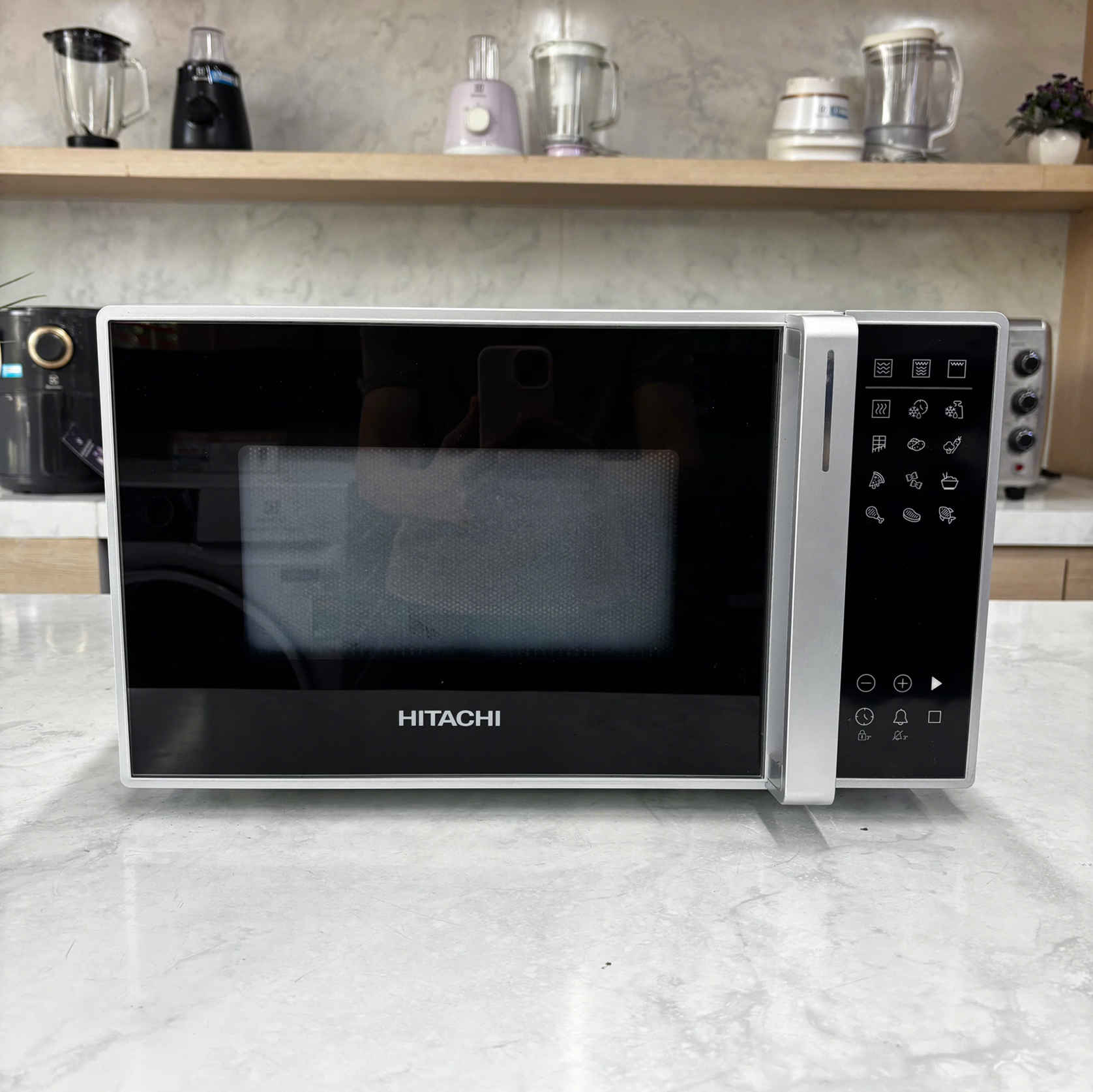 Lò vi sóng Hitachi 20 lít HMRDG2012 có nướng