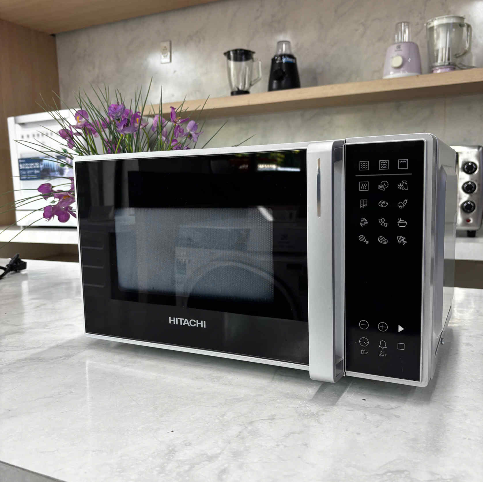 Lò vi sóng Hitachi HMR-DG2012 có nướng dung tích 20 lít