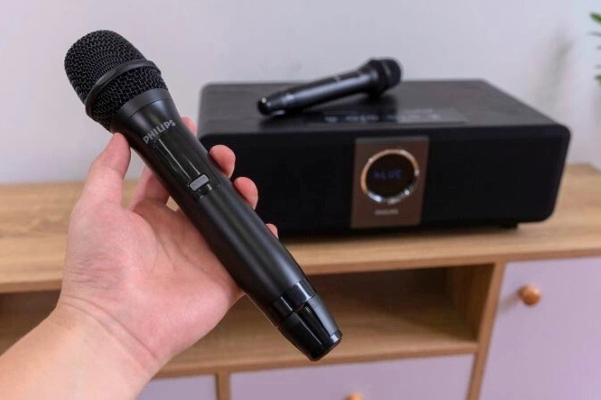 2 micro không dây UHF